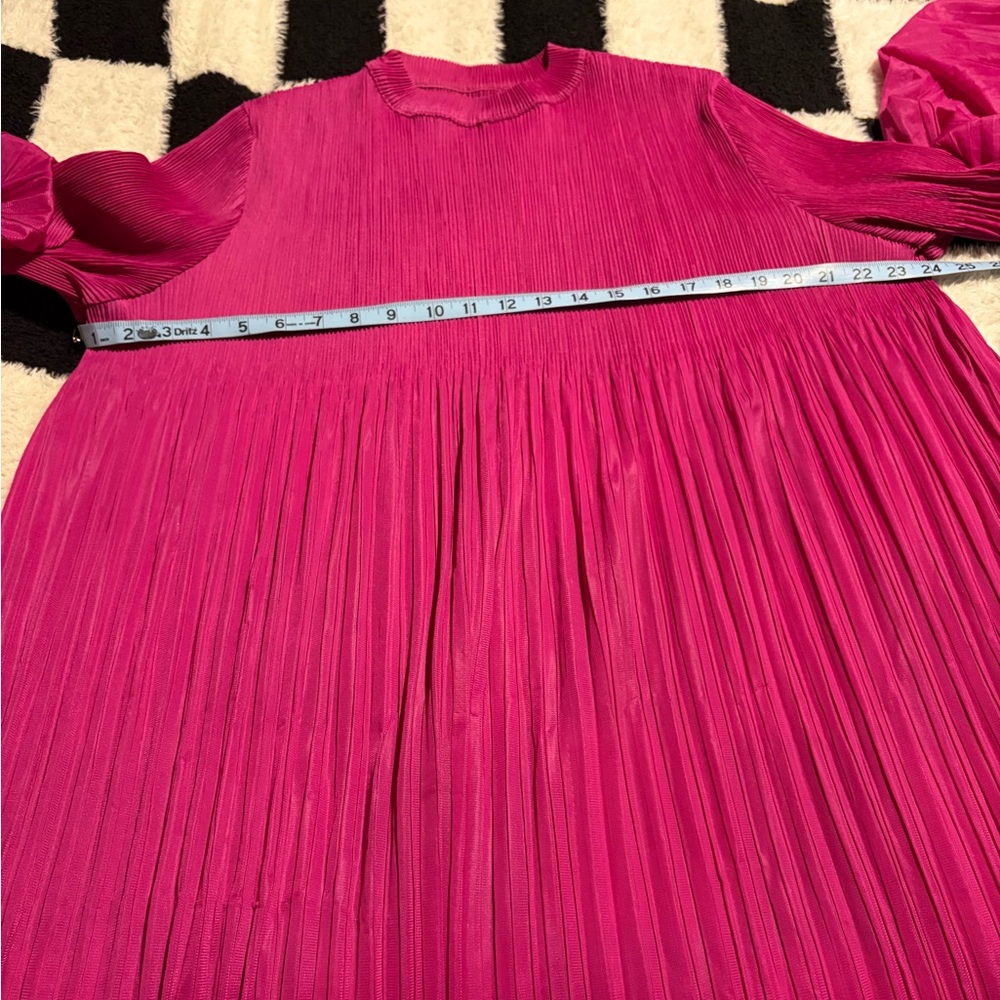 🩷Pleated Dress Magenta -One Size🩷 - Picture 7 of 7
